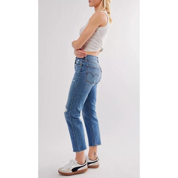 Levi's Wedgie Straight Jeans - Picture 1 of 4